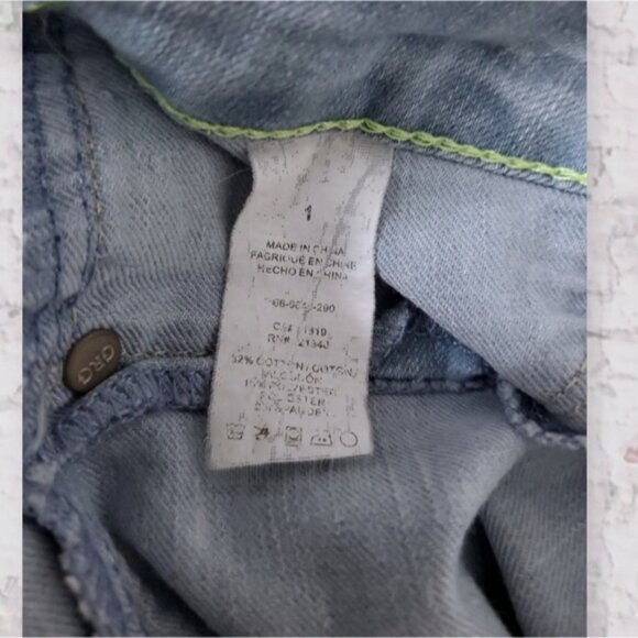 GARAGE Stretch Denim Jeggings In Light Wash - Picture 4 of 11